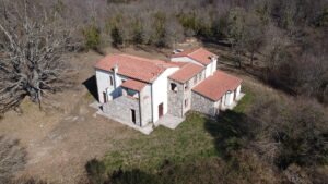 casale vendita 42 ettari niccioleta