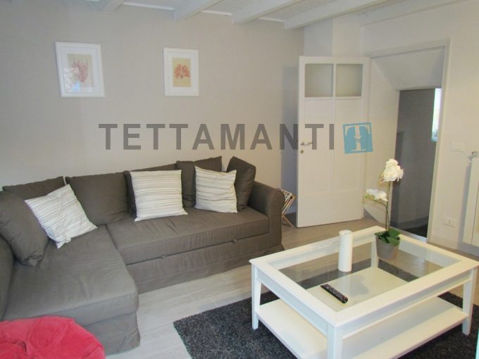 MOLTRASIO LAKE COMO - RENOVATED APARTMENT FOR SALE the village of Moltrasio
