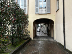 Como center apartment for sale
