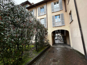 Como center apartment for sale