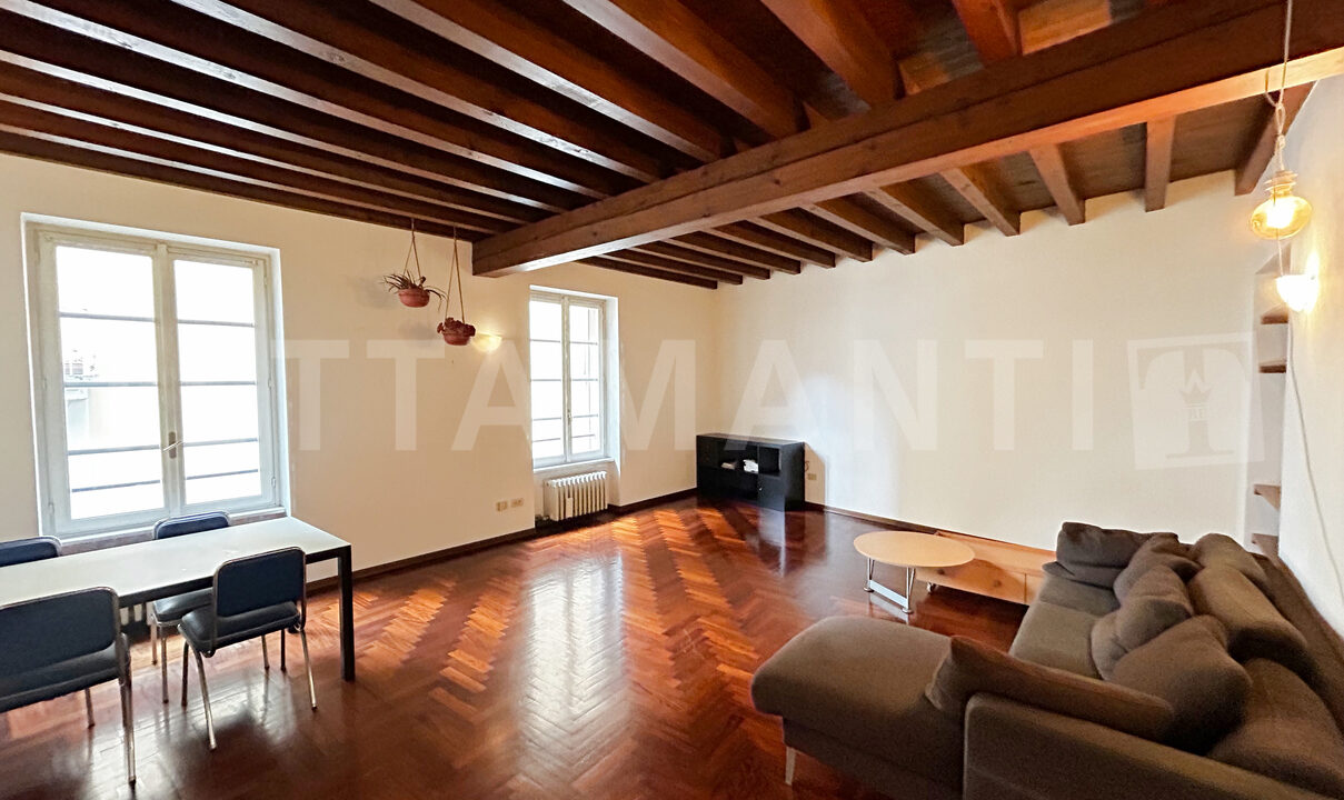 Como center apartment for sale