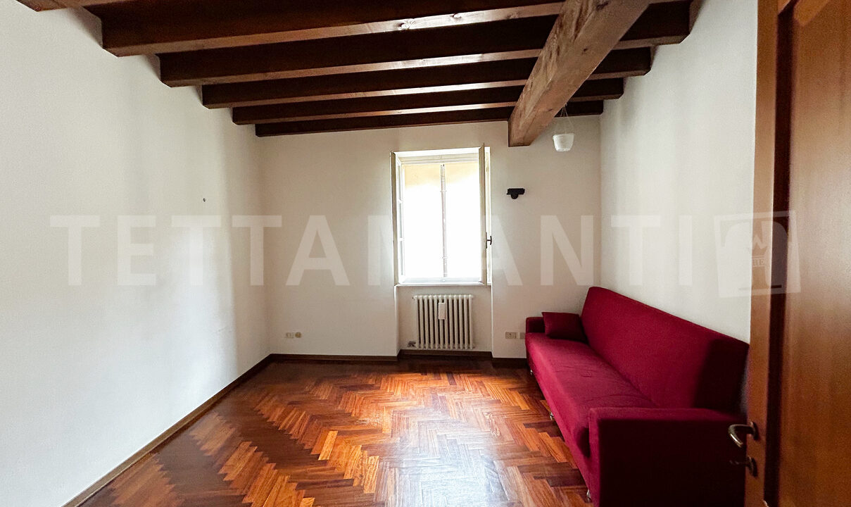 Como center apartment for sale