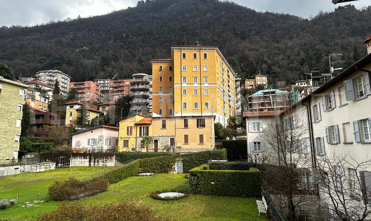 Como center apartment for sale