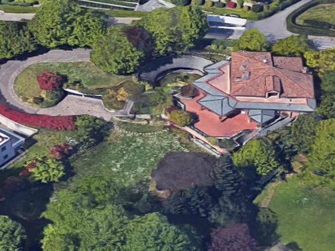 CARIMATE - PRESTIGIOUS VILLA