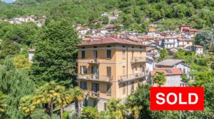 DIZZASCO - LAKE VIEW BUILDING WITH GARDEN