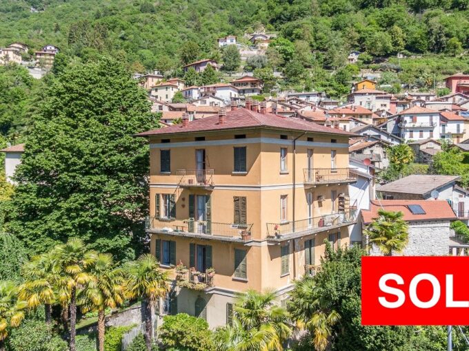 DIZZASCO - LAKE VIEW BUILDING WITH GARDEN