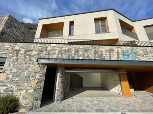 villa lake como for sale