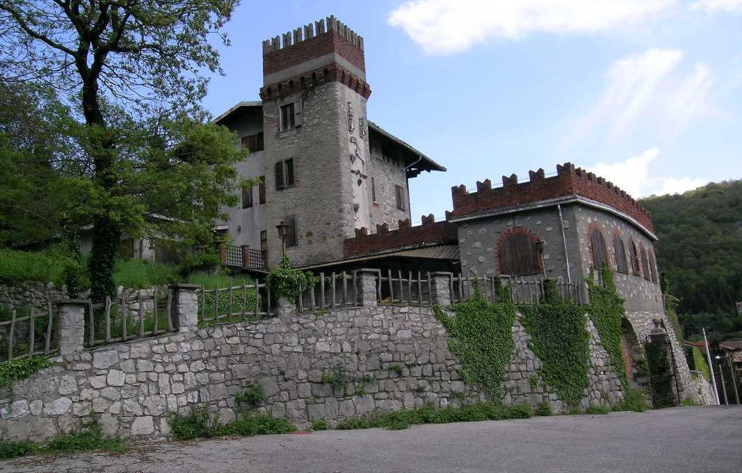 Barni Castle