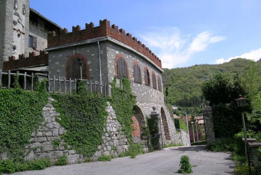 Barni Castle
