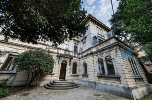 COMO CENTER - PRESTIGIOUS LOCATION