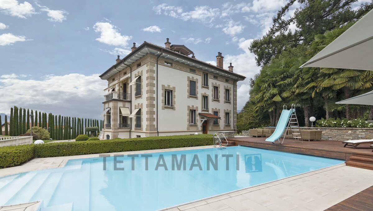 Spectacular Villa Lake Maggiore for sale