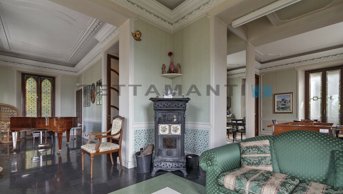 Luino Lake Maggiore Historic Villa for sale (12)