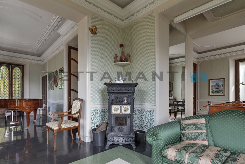 Luino Lake Maggiore Historic Villa for sale (12)