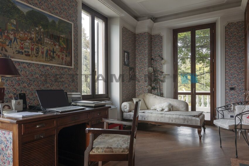 Luino Lake Maggiore Historic Villa for sale (16)