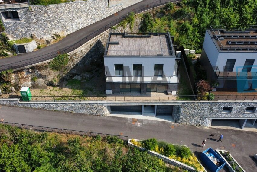 lake view villa torno for sale