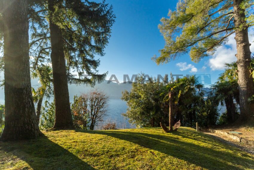 Lierna Lake Como modern villa