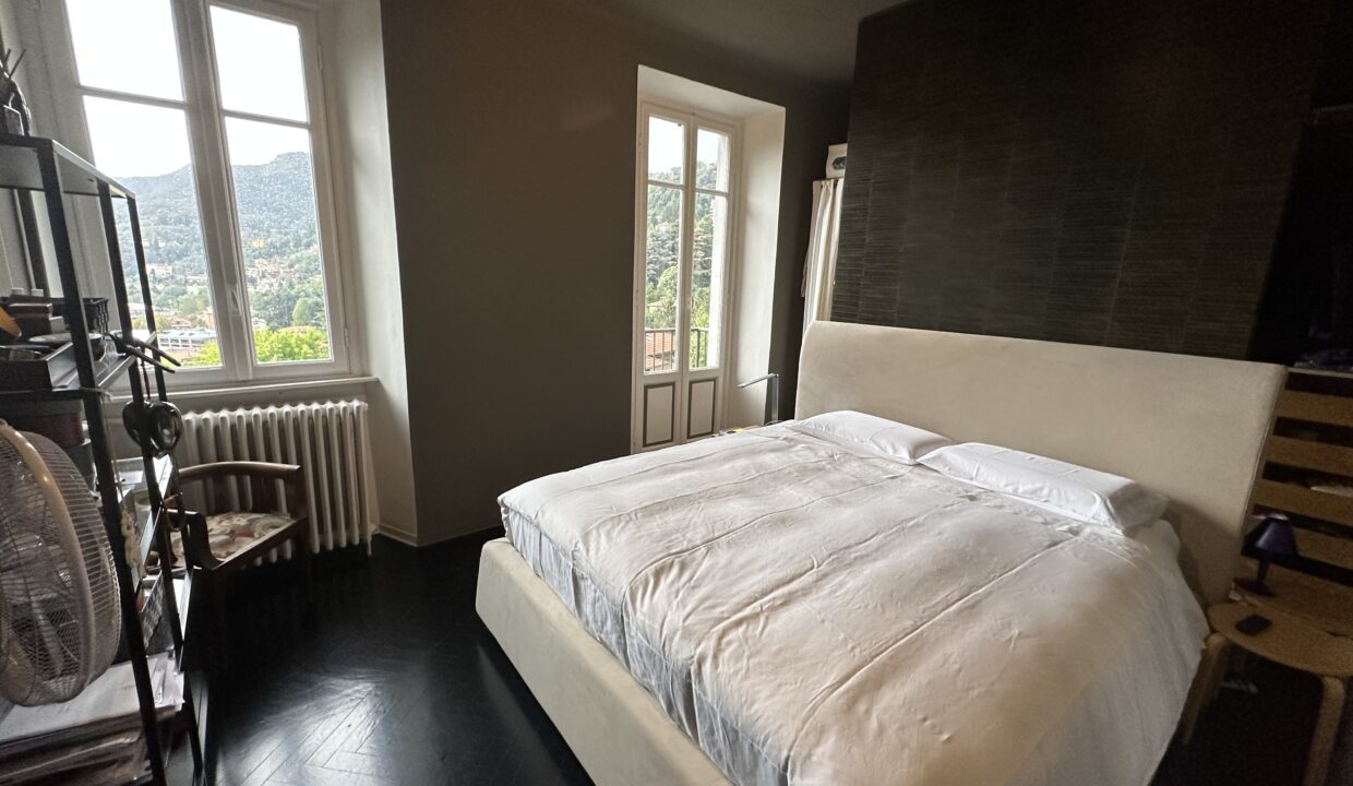 Como villa lake view for sale
