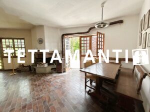 lake view living area