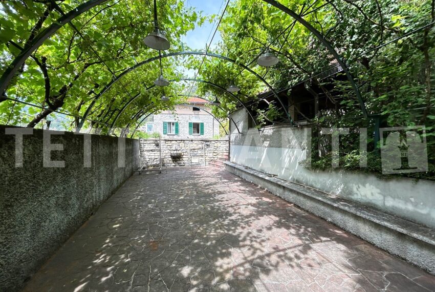 Dizzasco Lake Como property (8)