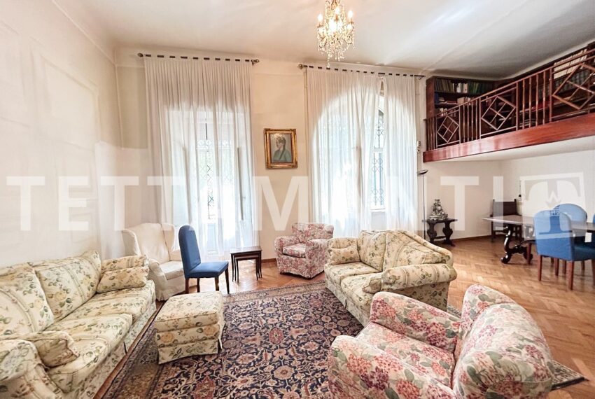 FOUR-ROOM APARTMENT ARCO DELLA PACE