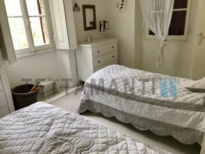 Double room Torno villa for sale