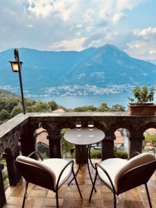 terrace lake view Torno villa for sale