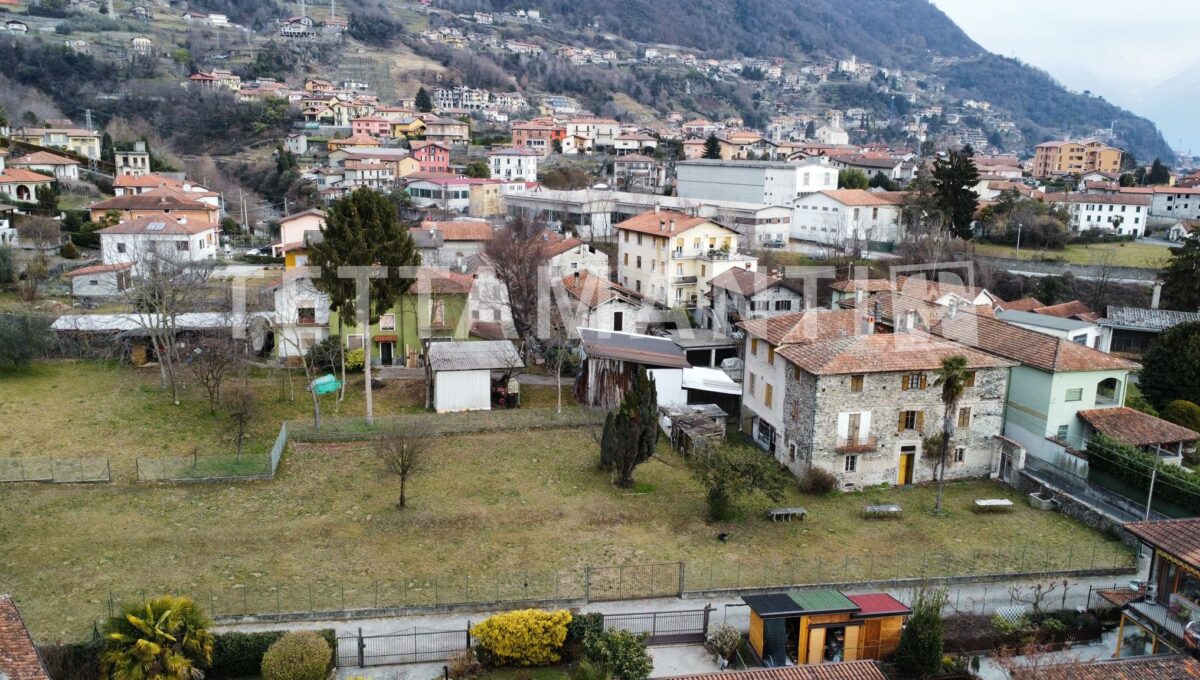 Lake Como - Stone house for sale with building land (11)