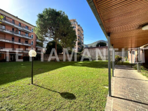 COMO CENTER APARTMENT WITH BALCONIES