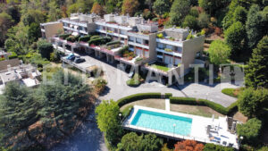 como lake villa for rent swimming pool