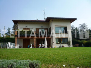 FINO MORNASCO CONTEMPORARY VILLA
