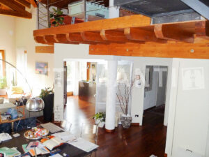 villa for sale near como