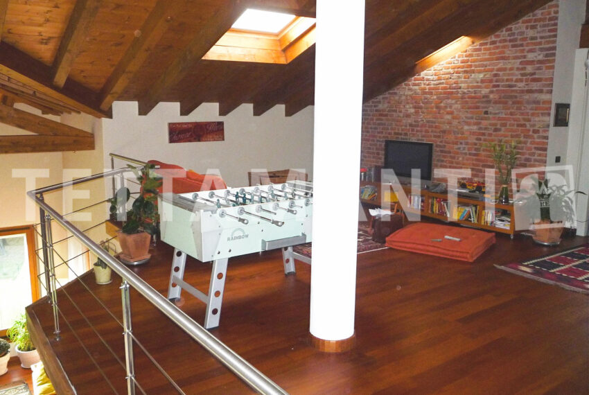 villa for sale near como