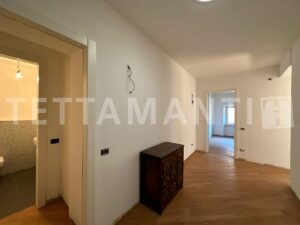 3 room apartment for sale como center