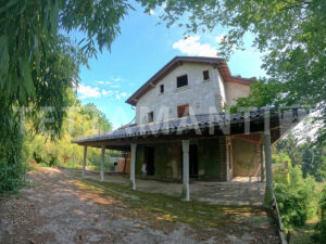 large villa for sale Varese Malnate