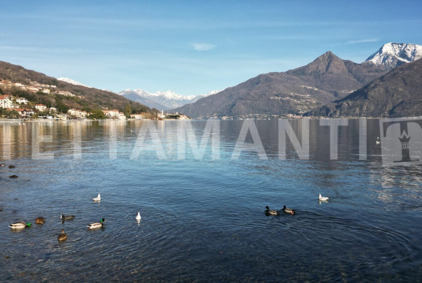 MODERN VILLA LAKE COMO