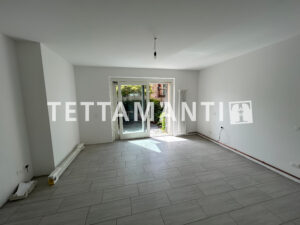 CARATE URIO nice apartment with garden