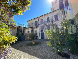 historical villa for sale erba