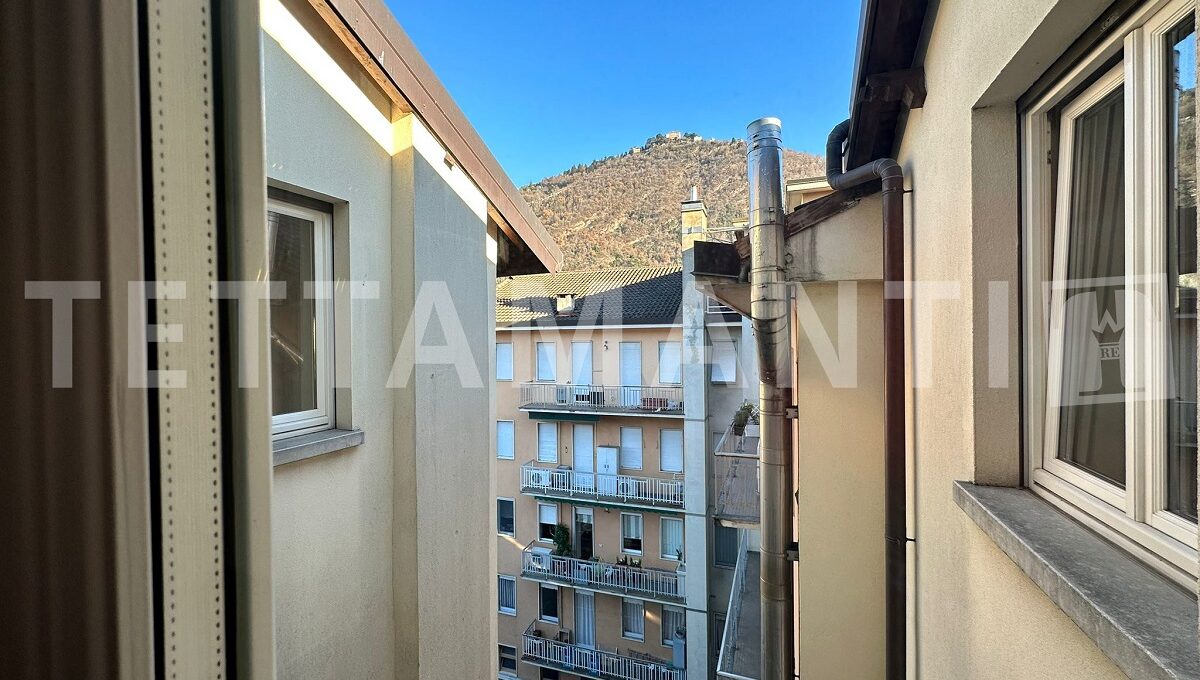 Como centre Apartment for sale