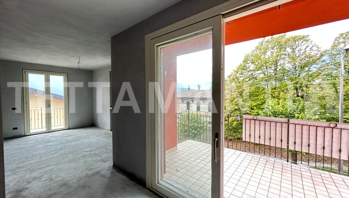 Tremezzo- apartment near the lake for sale