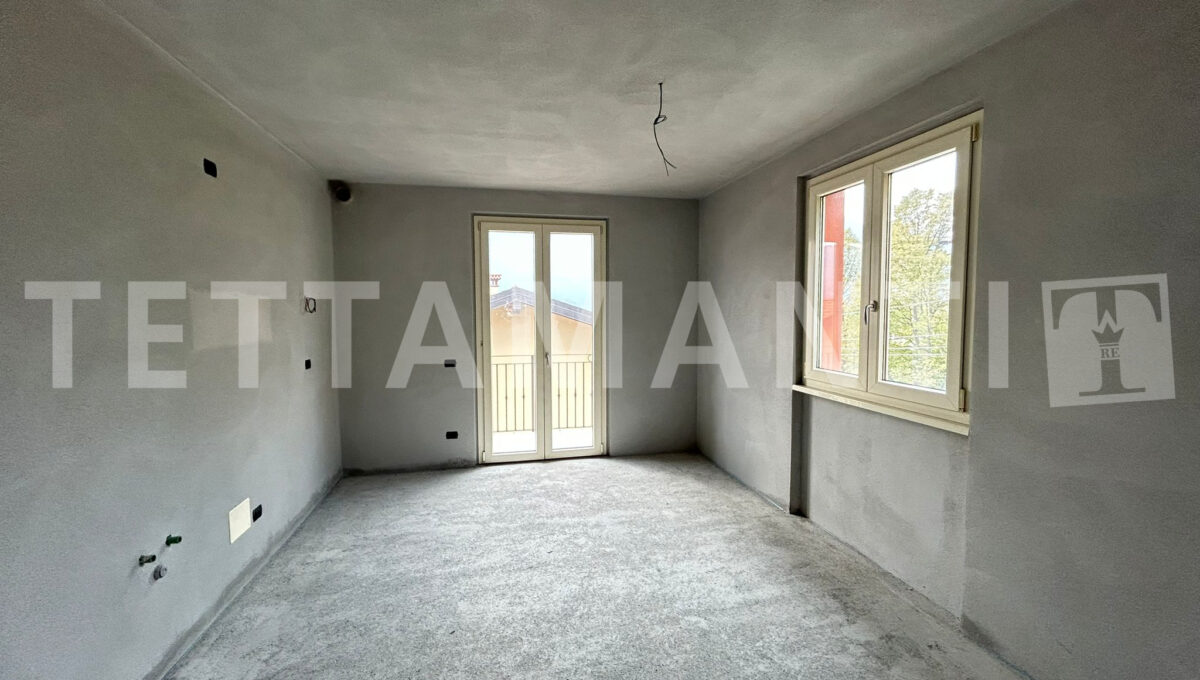 Tremezzo- apartment near the lake for sale