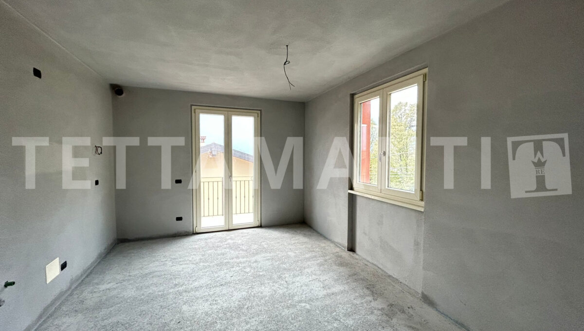 Tremezzo- apartment near the lake for sale