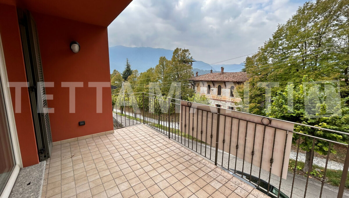 Tremezzo- apartment near the lake for sale