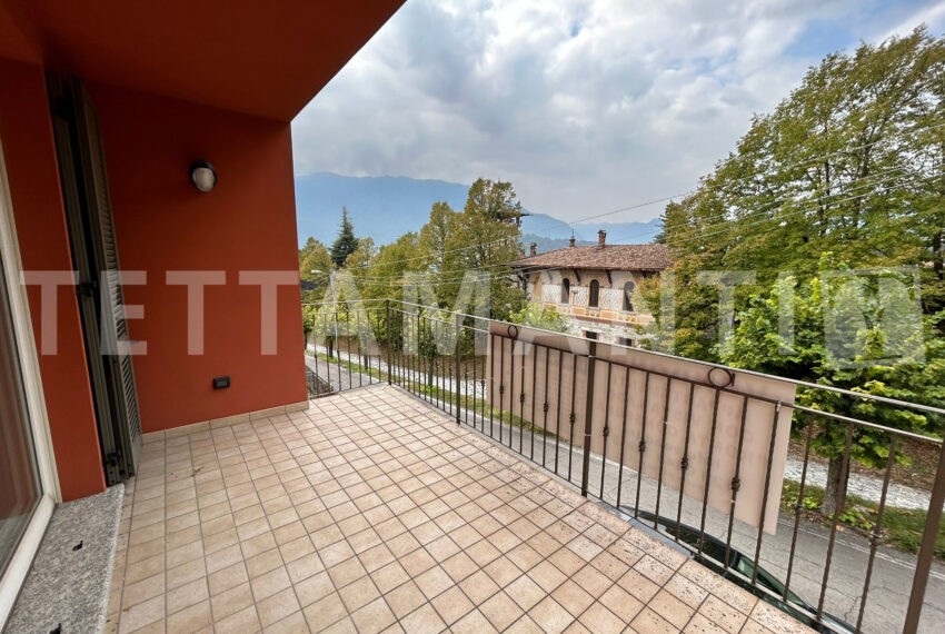 Tremezzo- apartment near the lake for sale