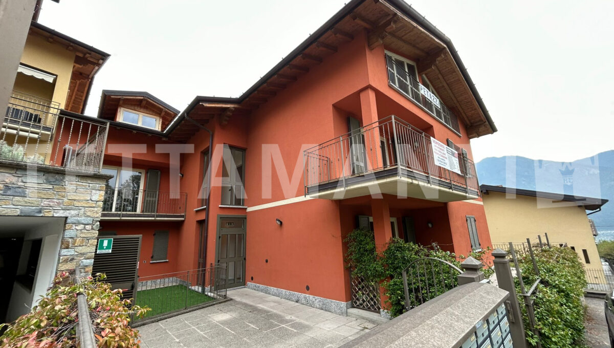 Tremezzo- apartment near the lake for sale