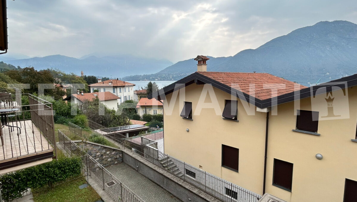 Tremezzo- apartment near the lake for sale