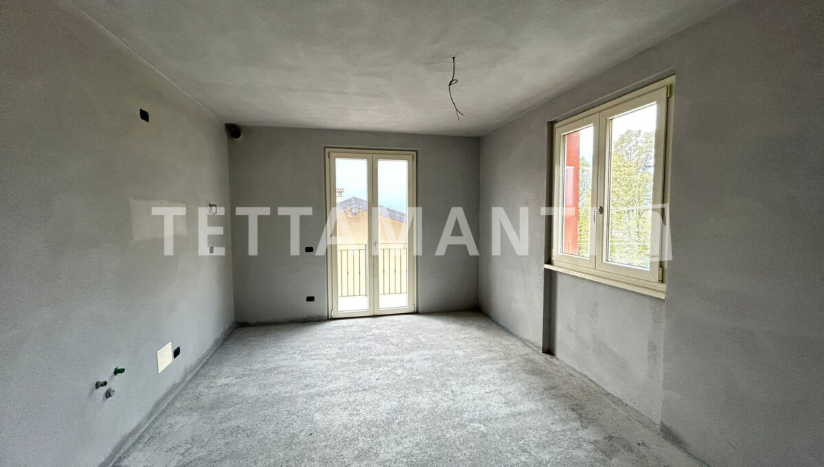 Tremezzo- apartment near the lake for sale