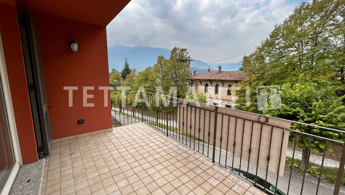 Tremezzo- apartment near the lake for sale