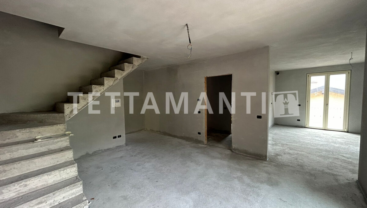 Tremezzo- apartment near the lake for sale