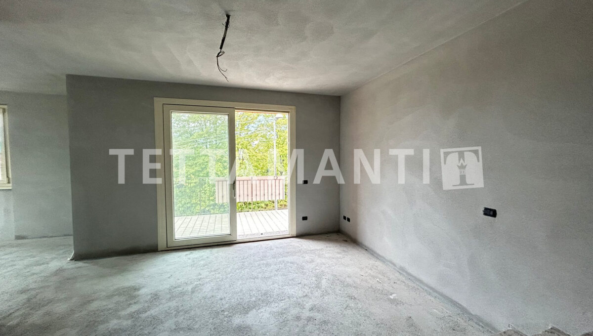 Tremezzo- apartment near the lake for sale