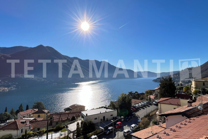 Moltrasio- apartment with terrace lake view for sale